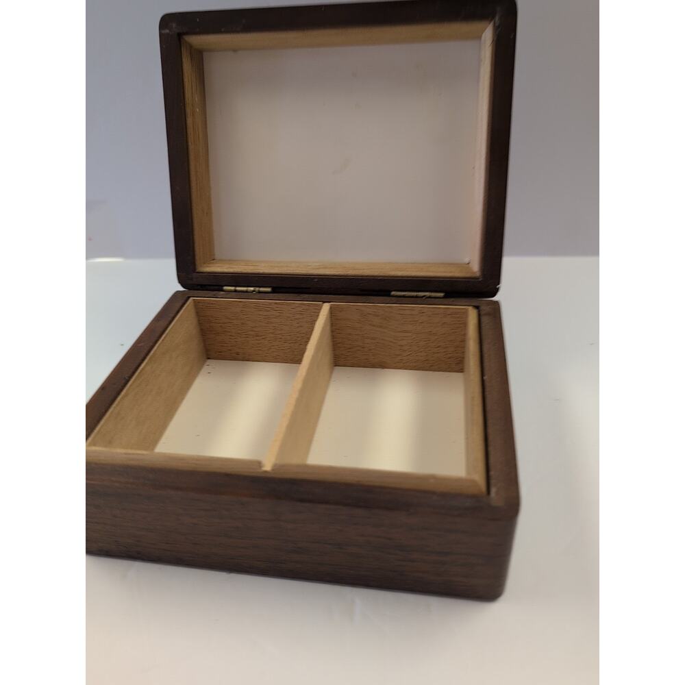 Vintage Decatur Indust. Deco Genuine Walnut Cigarette Humidor W/ Removable Divid - Picture 6 of 14